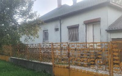 Ingatlan 8151 Szabadbattyán, Rózsa utca 17.